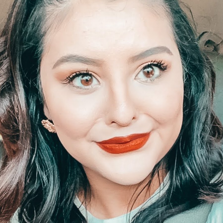 Ellie Ocampo YouTube channel avatar