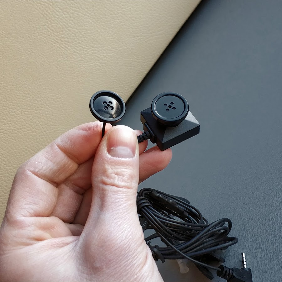 Видеонаблюдение в квартире. Камера "lawmate bs10" для скрытой съемки. Как спрятать видеокамеру. Видеокамера в квартире для видеонаблюдения. Скрытая видеокамера в квартире.