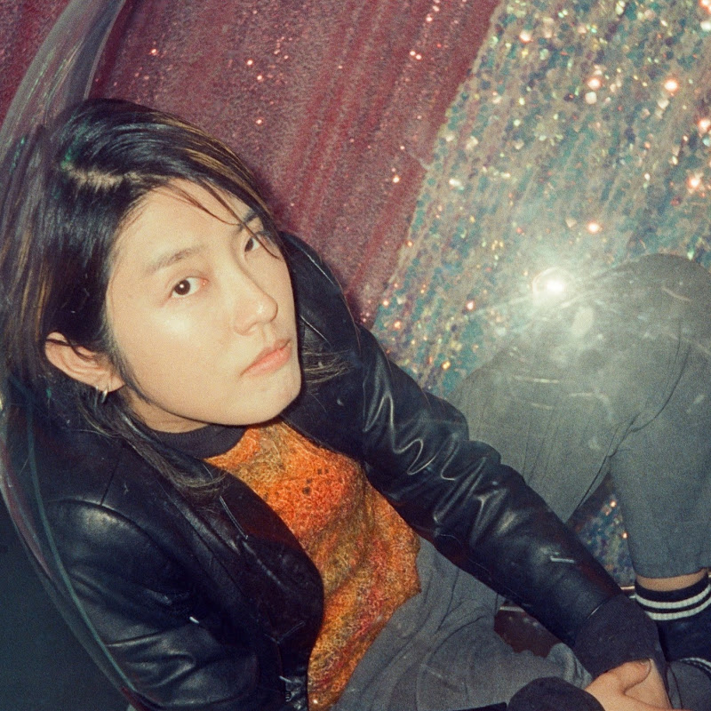 Yi Yan - 網紅的藏寶箱 