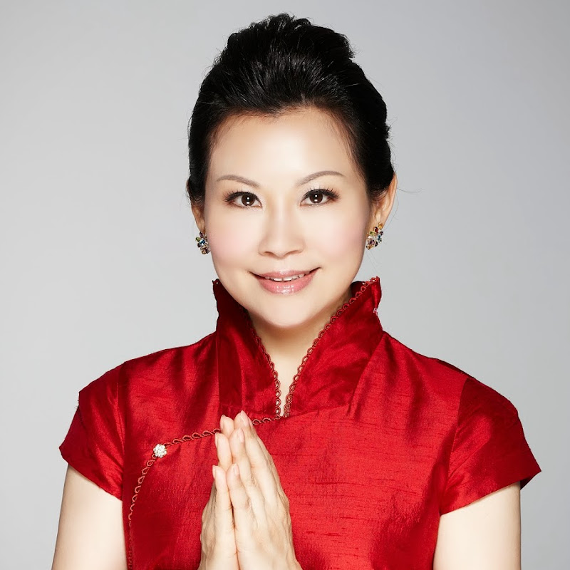 Yu Young - 網紅的藏寶箱 