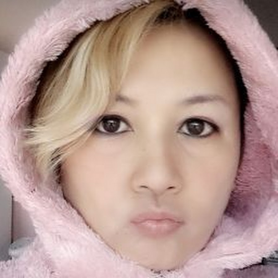 macha YouTube channel avatar
