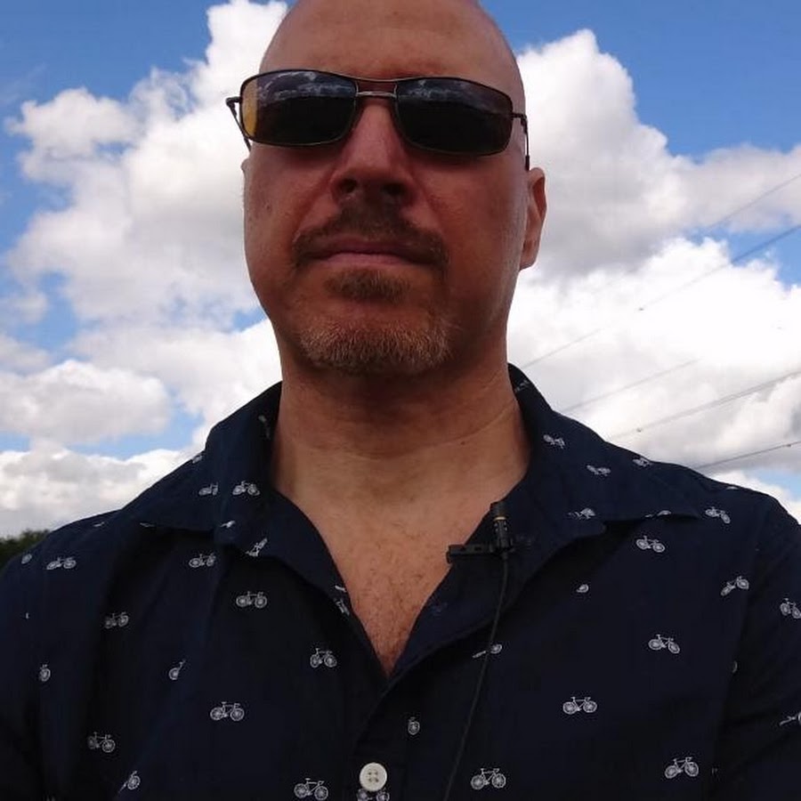Dan Ashendorf YouTube channel avatar