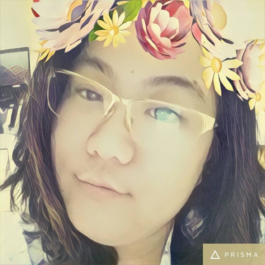 itsmeenayumi flores YouTube channel avatar