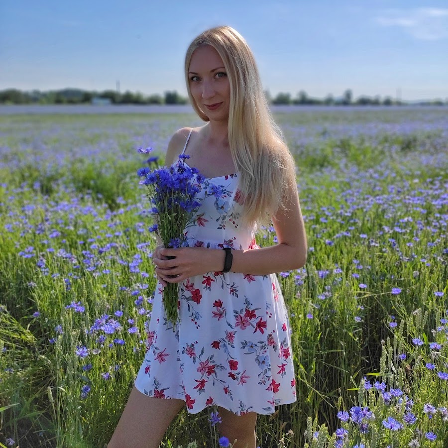 Olga Lazarchuk YouTube channel avatar