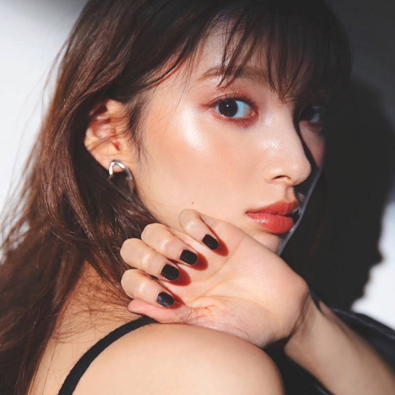 谷川菜奈です - 網紅的藏寶箱 