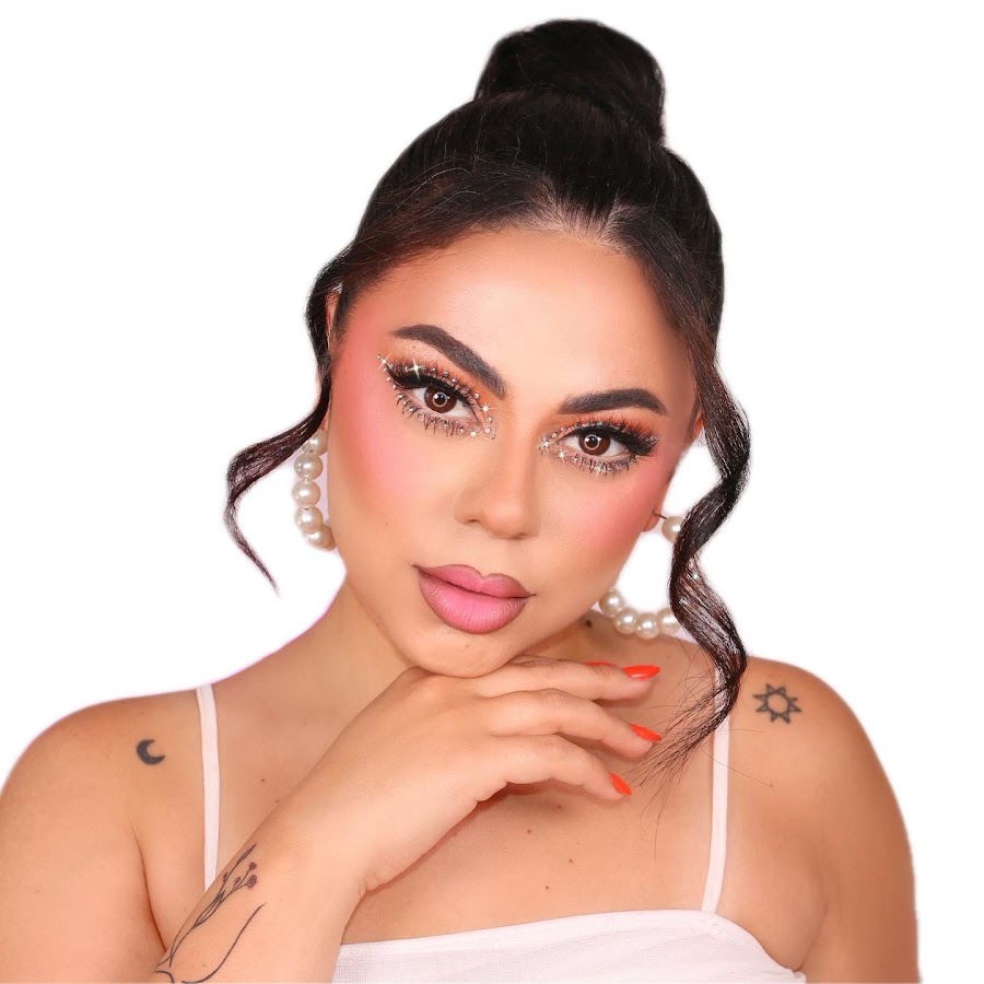 Sara's Makeup YouTube channel avatar