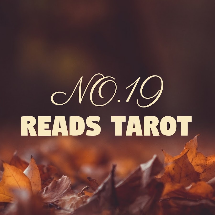 No.19 Reads Tarot YouTube channel avatar