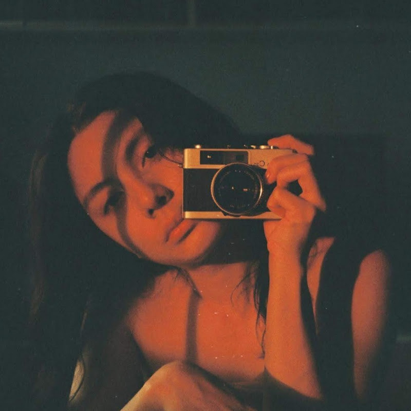 Fah sarika - 網紅的藏寶箱 