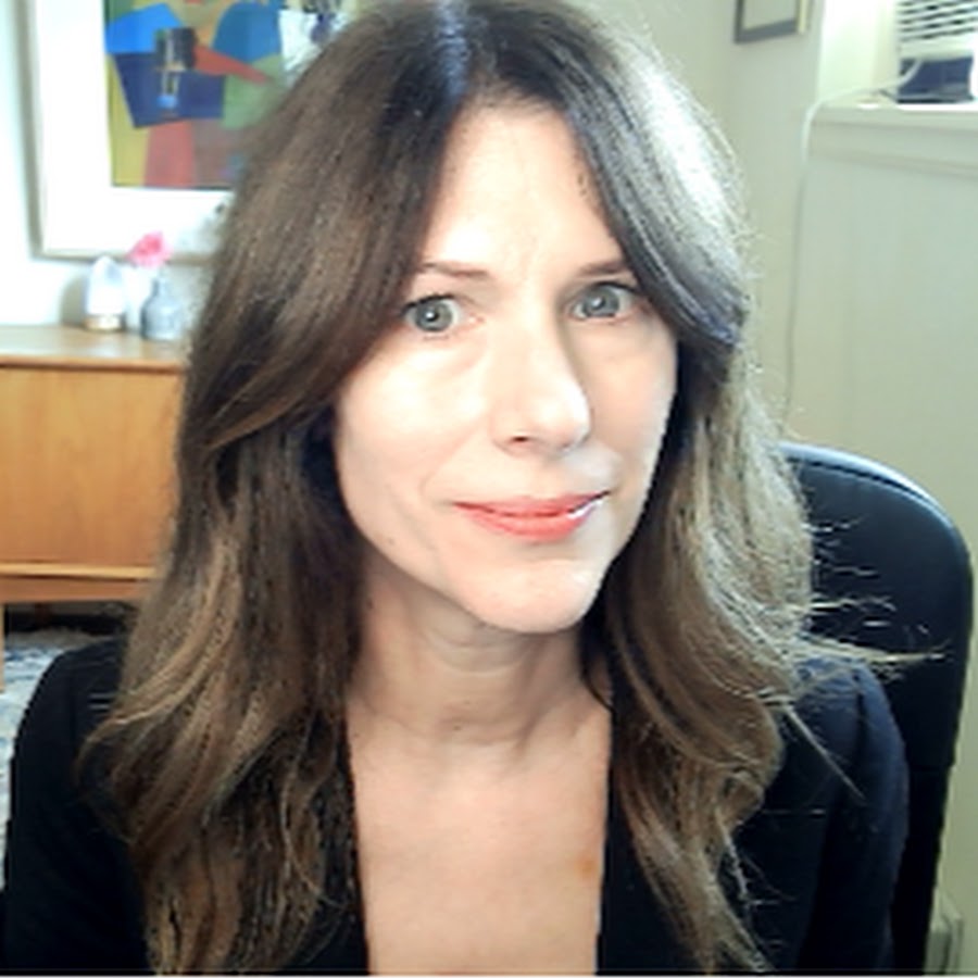 Monika Hoyt YouTube channel avatar