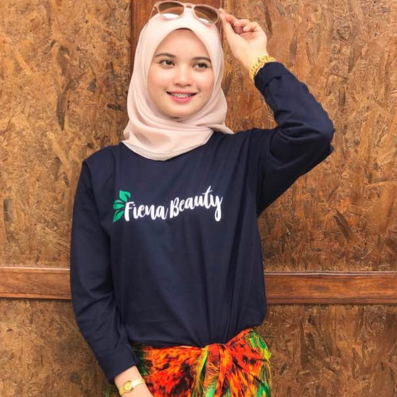 Arwaa Aidi - 網紅的藏寶箱 