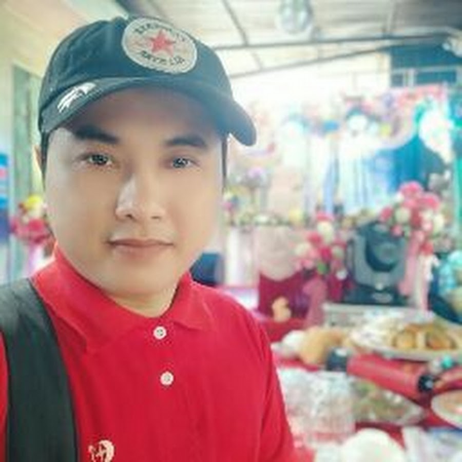 Nguyá»…n Phong YouTube channel avatar