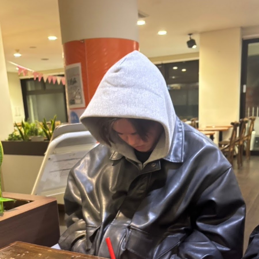 Tsukue つくえ 歌い手メンバープロフィールwikiは 脱退で炎上 解散理由は 年齢 経歴 や歌ってみた動画は ツイッターやインスタsnsまとめ 禍福は糾える縄の如し