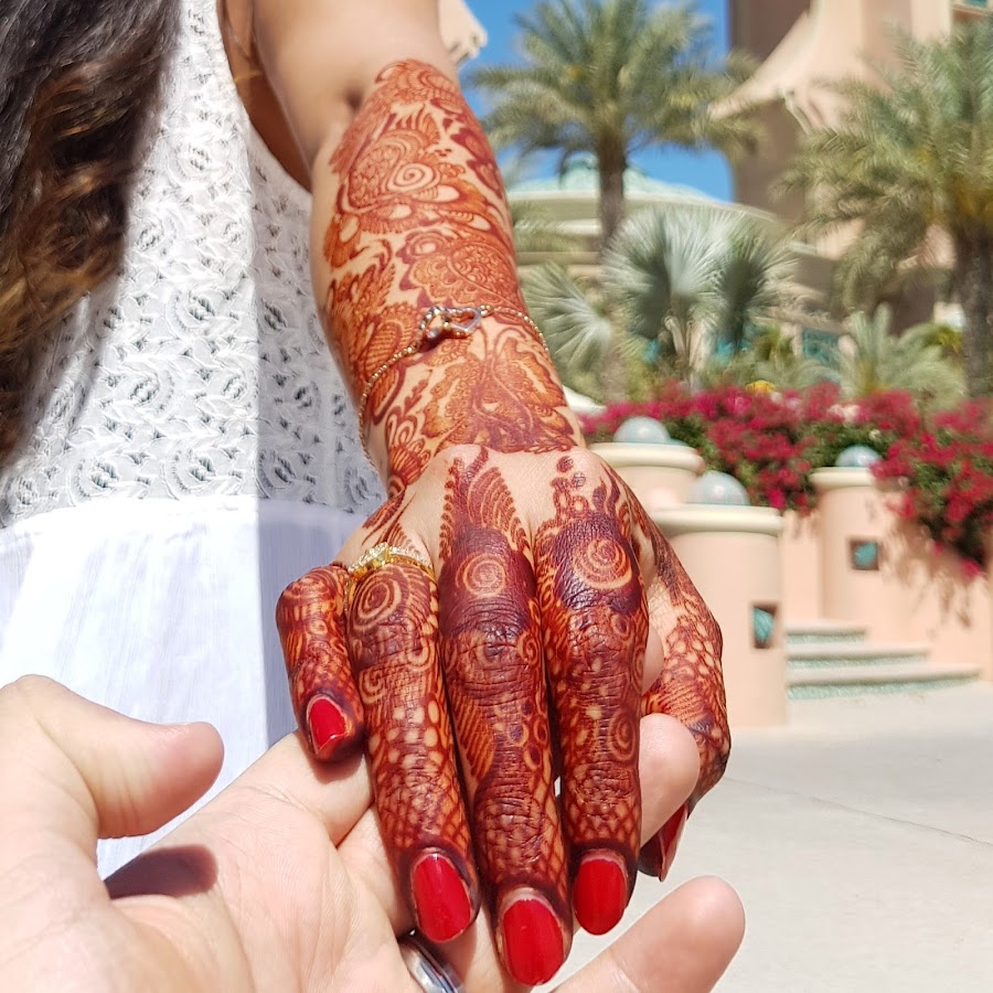 Henna Art By Aroosa YouTube channel avatar