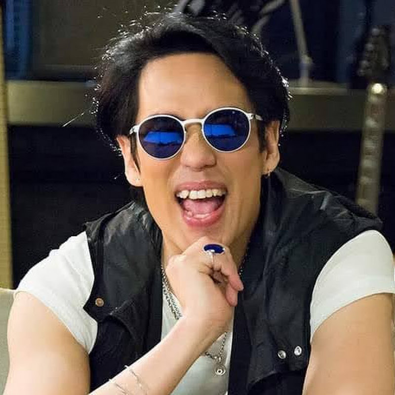 Bird Thongchai - 網紅的藏寶箱 