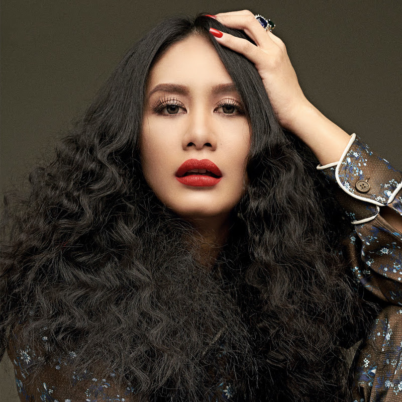 Marsha Milan - 網紅的藏寶箱 