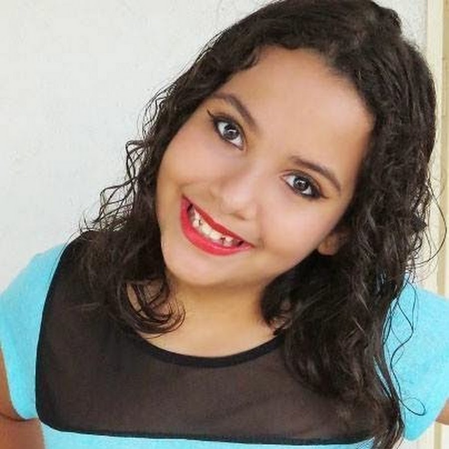 Beatriz Vitoria Brito YouTube channel avatar