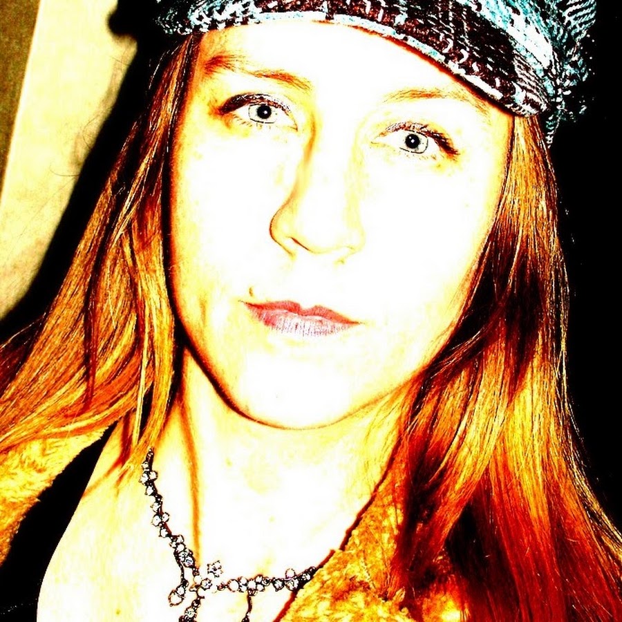 Lisa Swarbrick YouTube channel avatar