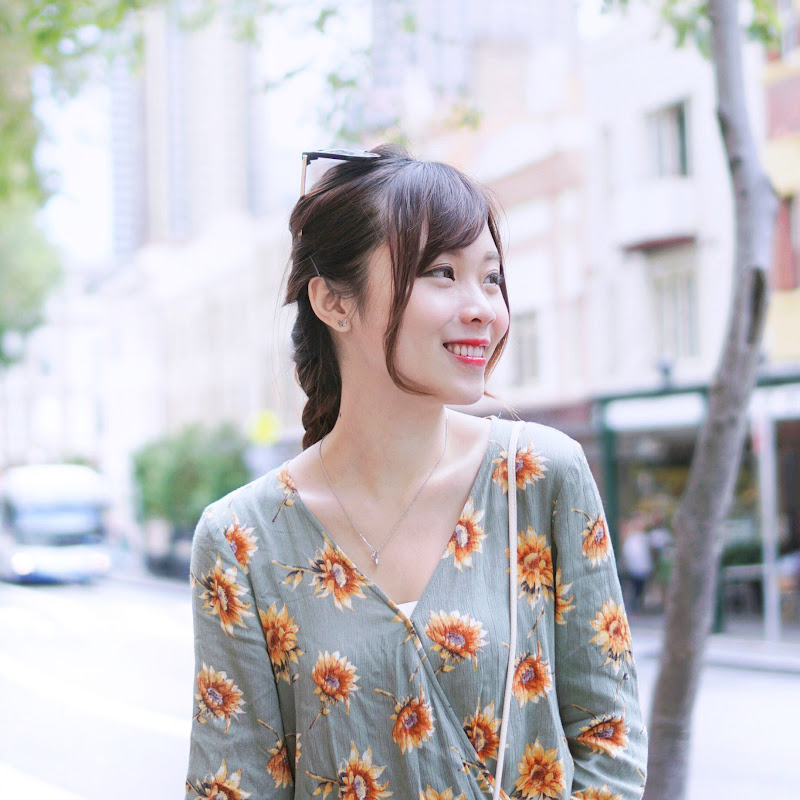 Yanna Ho - 網紅的藏寶箱 