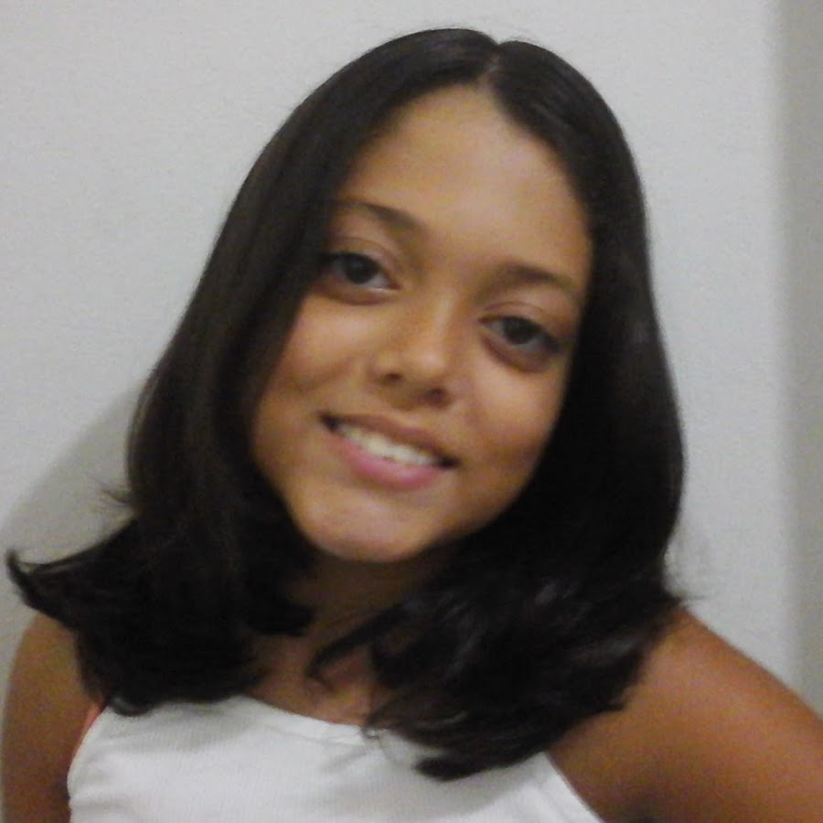 Isabela Abreu YouTube channel avatar