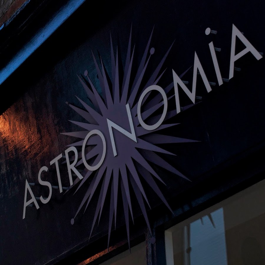 Astronomia UK YouTube channel avatar