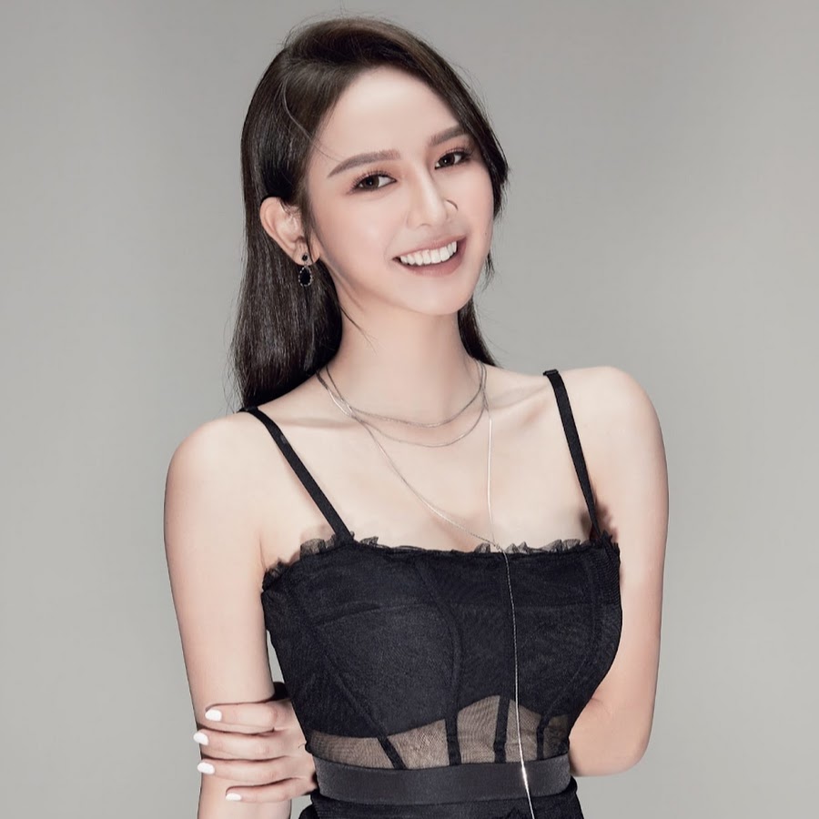 Ms Kuan YouTube channel avatar