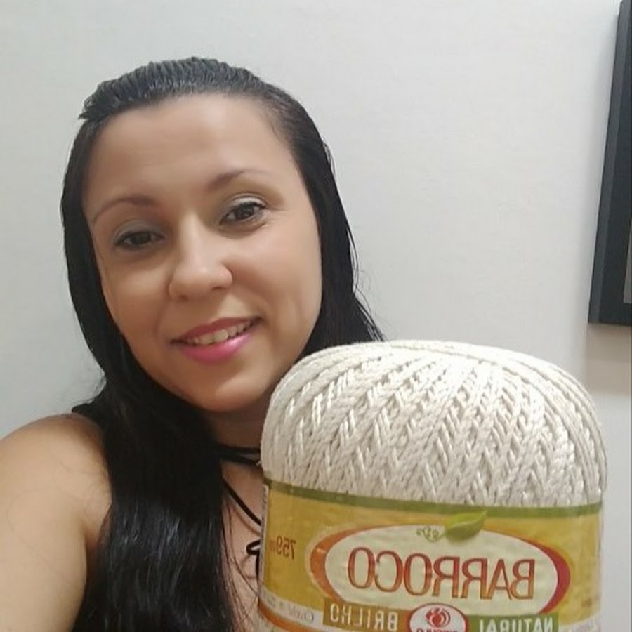 Bya Ferreira- Crochet Designer YouTube channel avatar