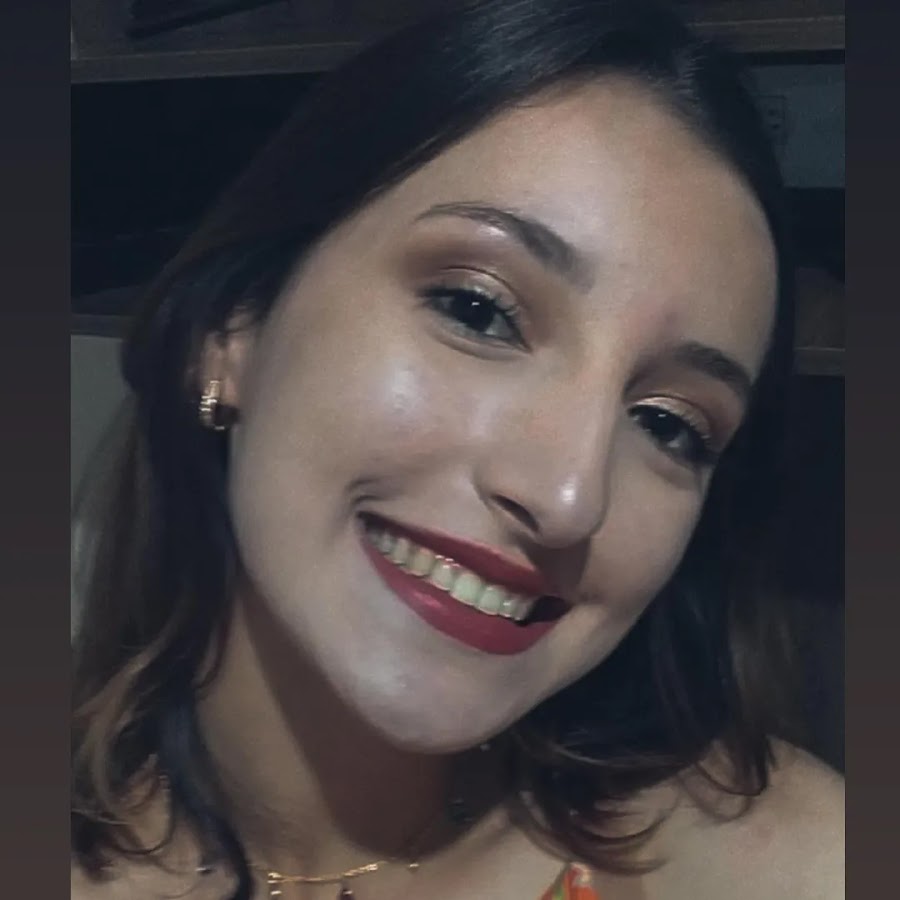 Lara Silveira YouTube channel avatar