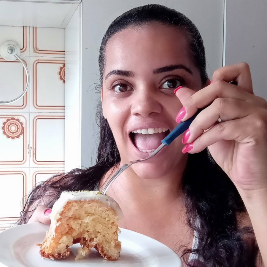 Polly BelÃ©m - Bolos, Doces e Cupcakes YouTube channel avatar