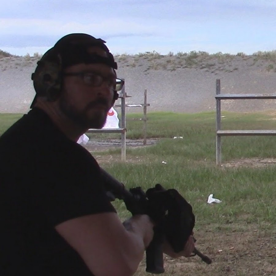 Jason Blaha Firearm Enthusiast رمز قناة اليوتيوب