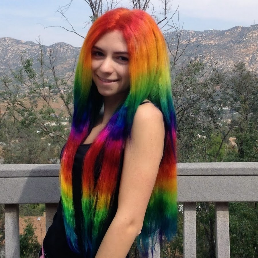 Ужасный цвет. Разноцветные волосы. Радужные волосы. Красивые Покрашенные волосы. Разноцветные волосы у девушек.