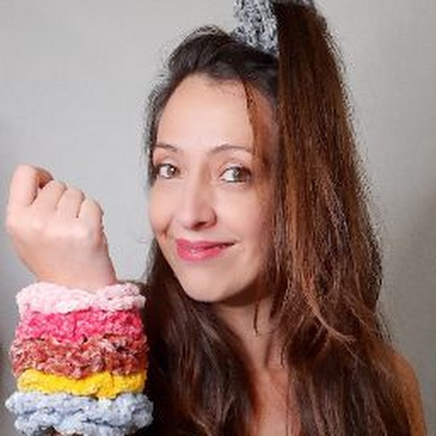 Priscilla Berghauser CrochÃª YouTube channel avatar