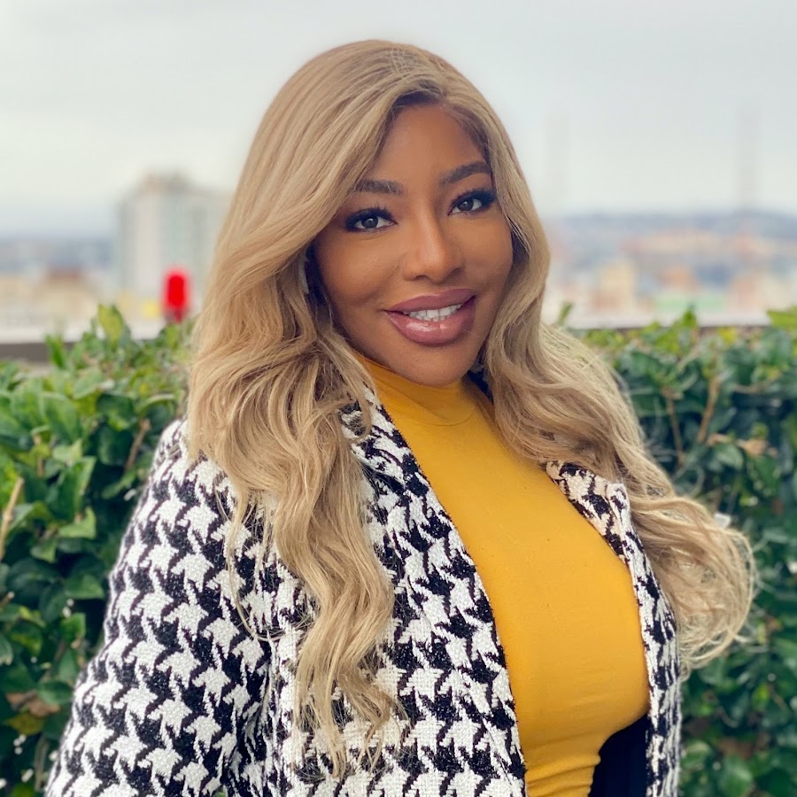 Charlo Greene رمز قناة اليوتيوب