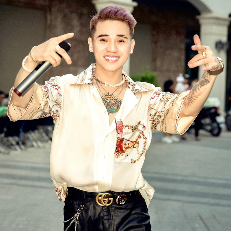 Trần Quang Hùng - 網紅的藏寶箱 