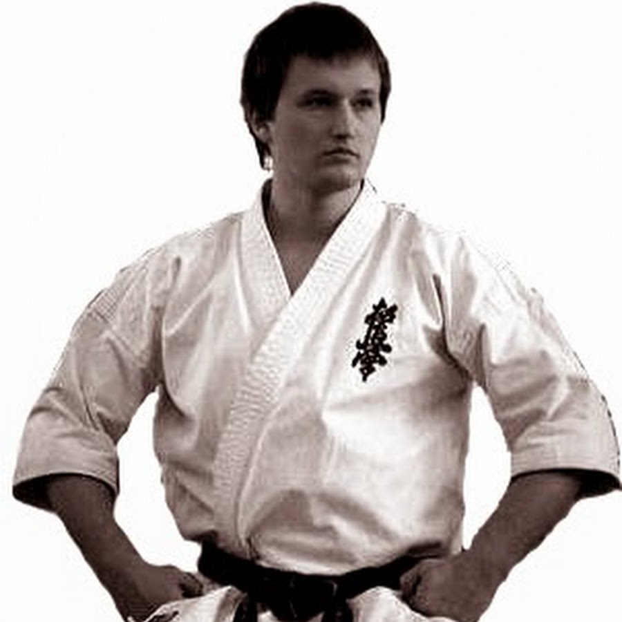 Retro Karate YouTube channel avatar