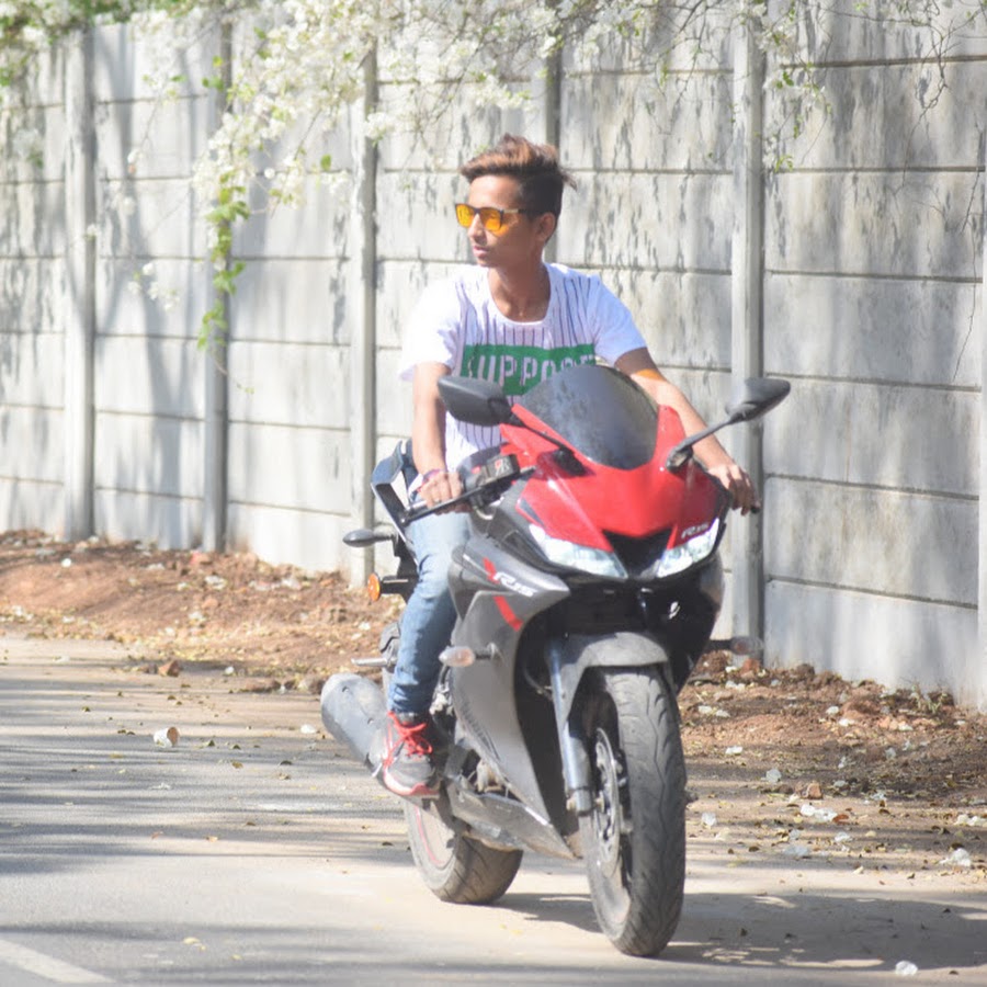 Akbar Stunt Rider