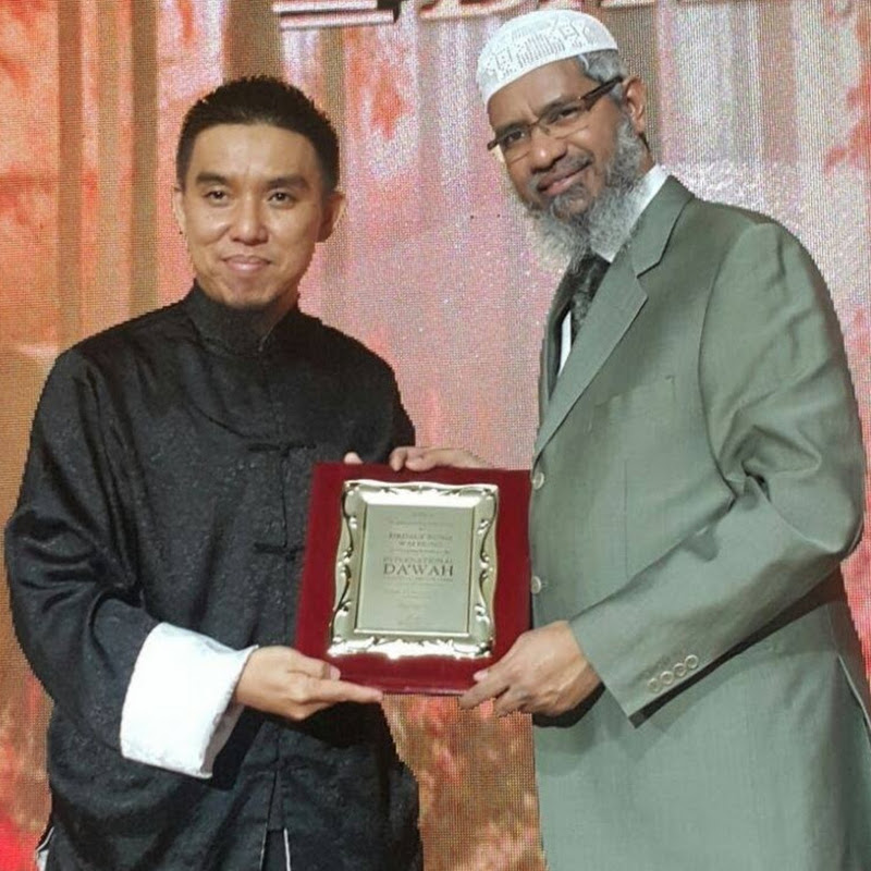 Firdaus Wong - 網紅的藏寶箱 