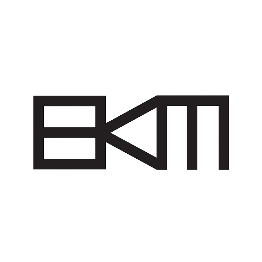 EKM CO رمز قناة اليوتيوب