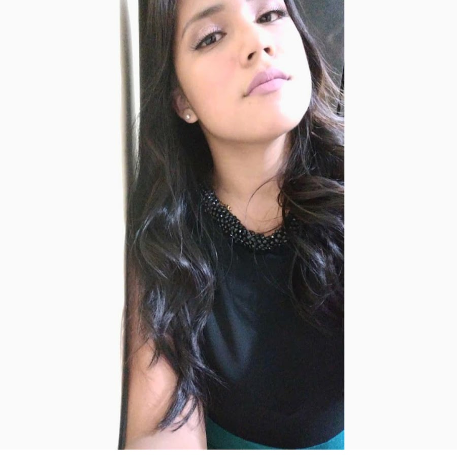 Karla Aguilar YouTube channel avatar