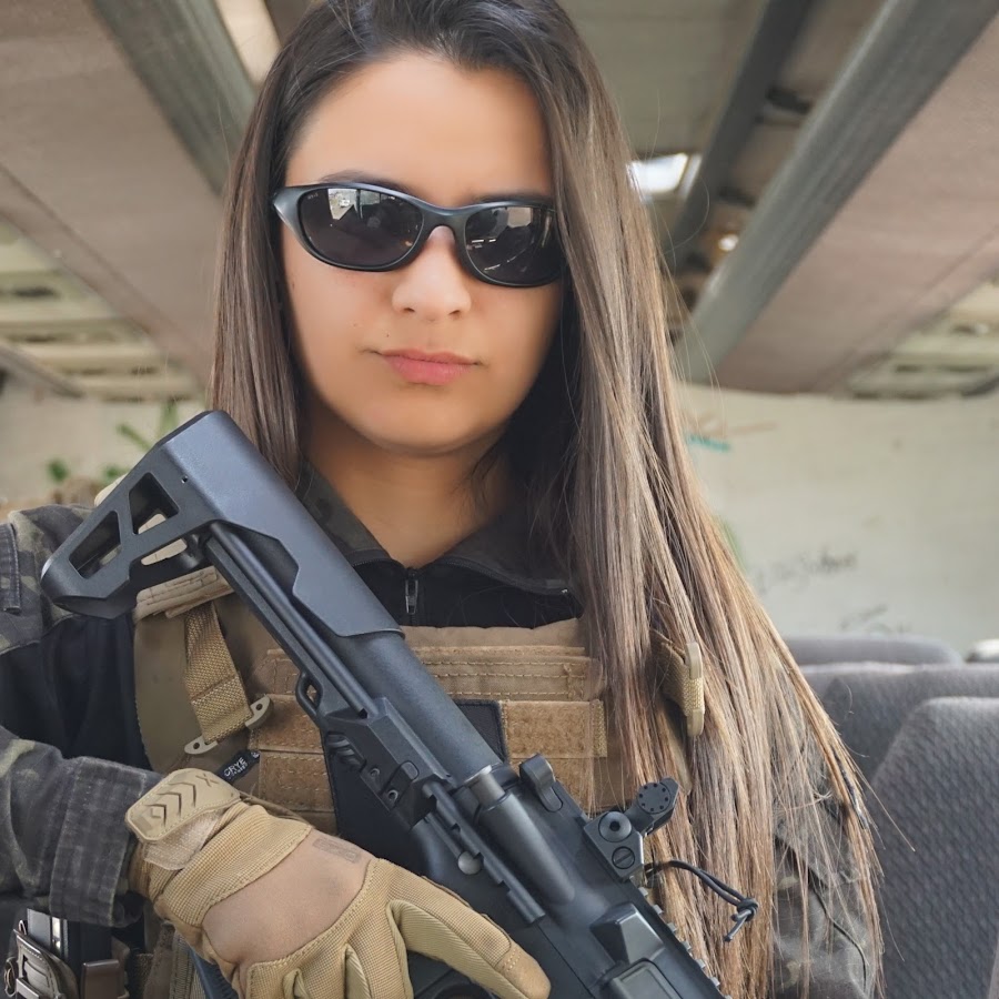 Nicole ar - airsofter YouTube channel avatar