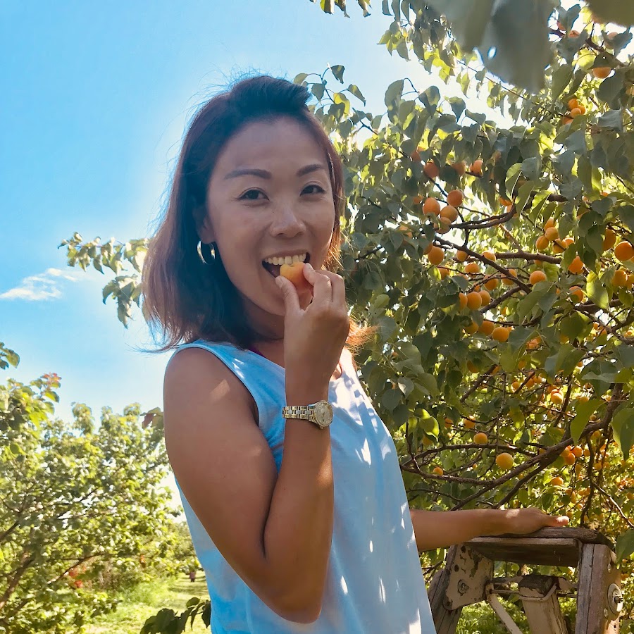 Miss Wong's Kitchen YouTube channel avatar
