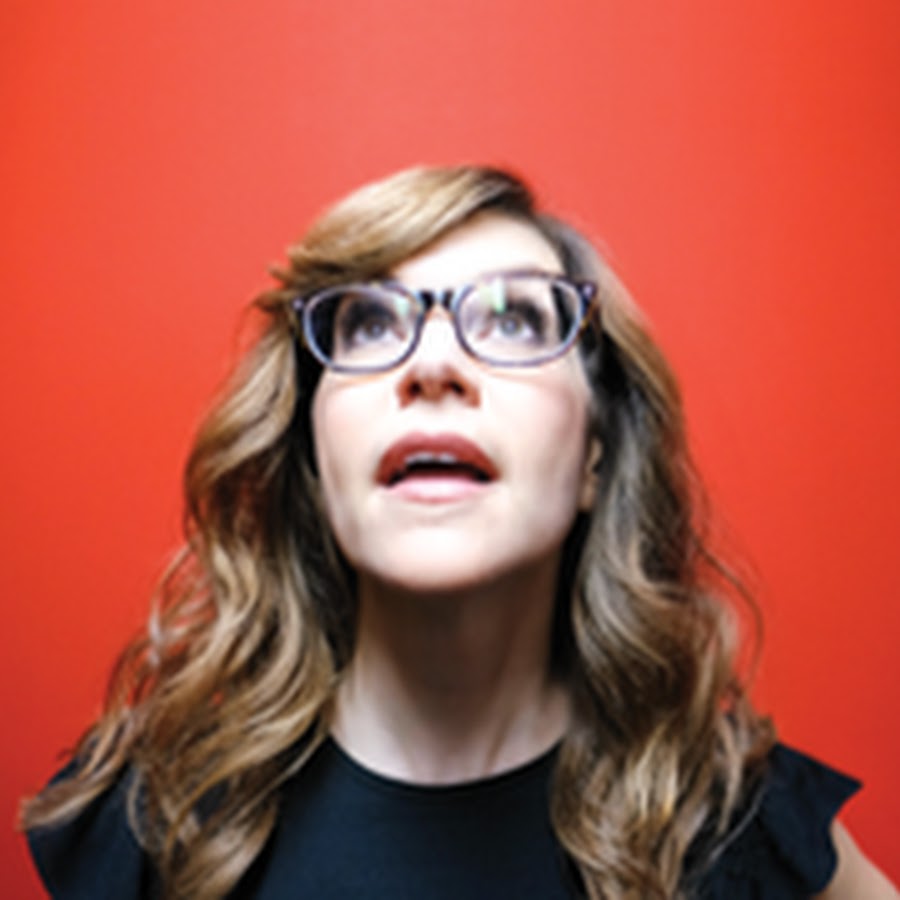 Lisa Loeb Official YouTube channel avatar