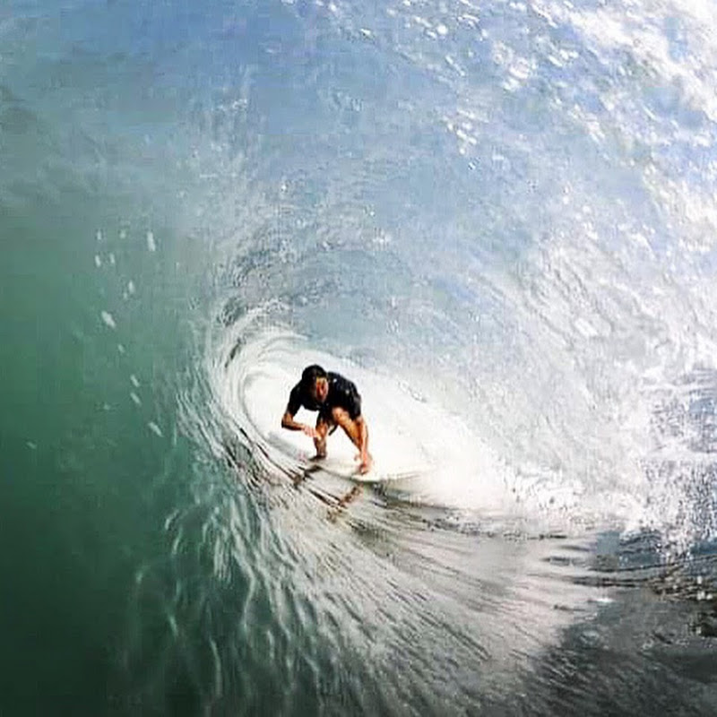 Kaku Sawai サーフィン研究所 - 網紅的藏寶箱 