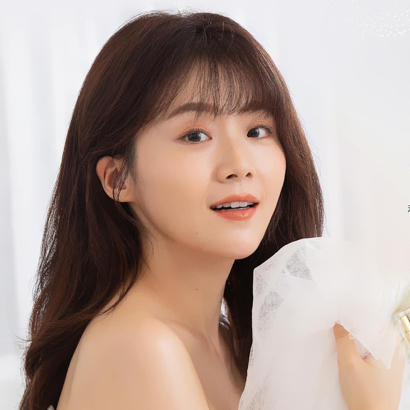 楊小黎 - 網紅的藏寶箱 