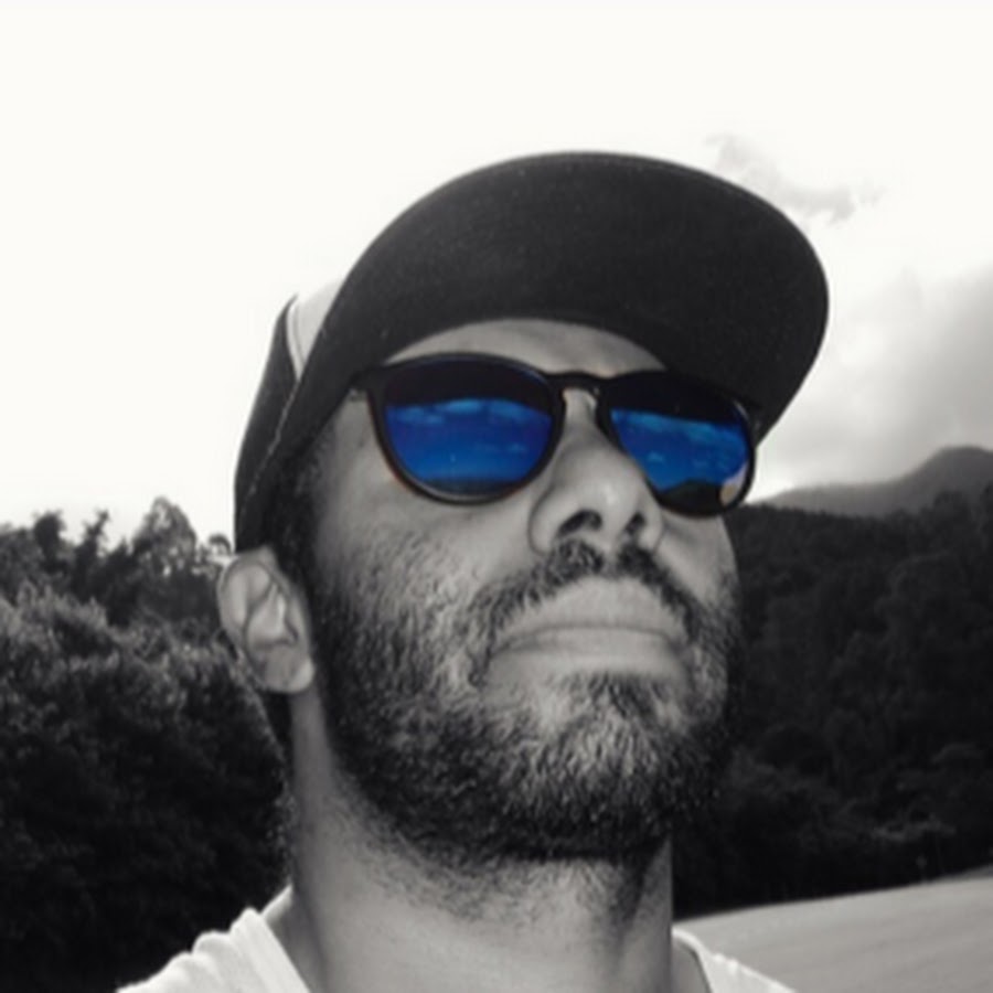 Roger Oliveira YouTube channel avatar