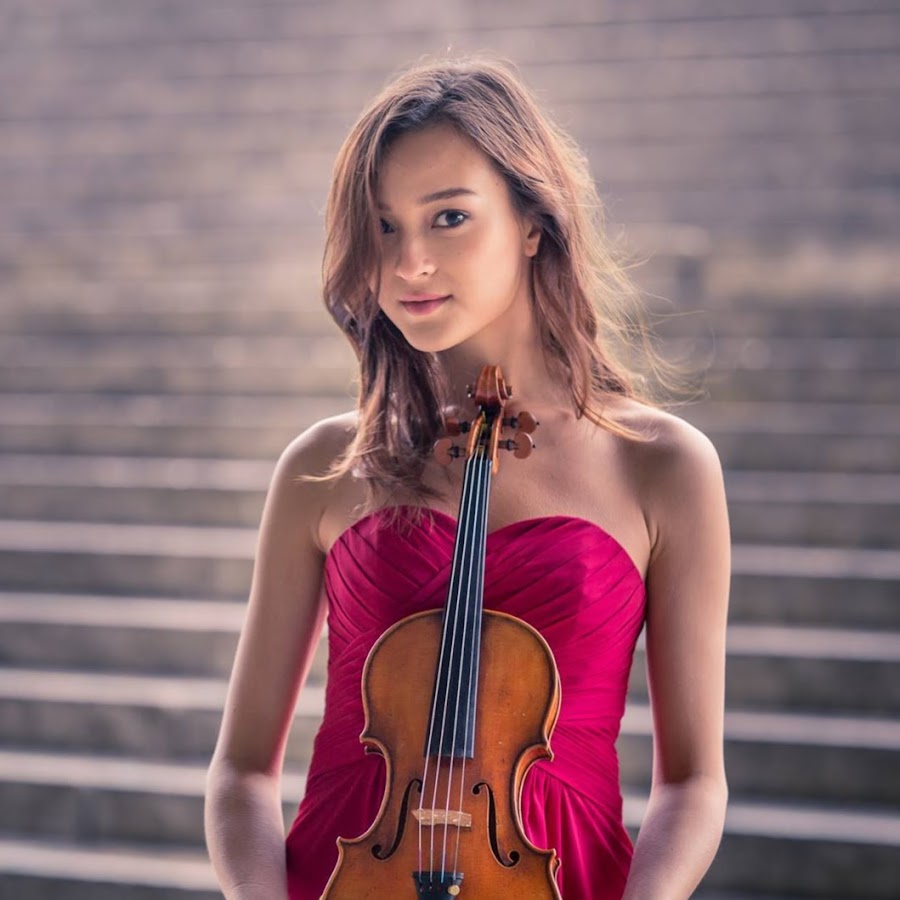 Sumina Studer Violinist رمز قناة اليوتيوب