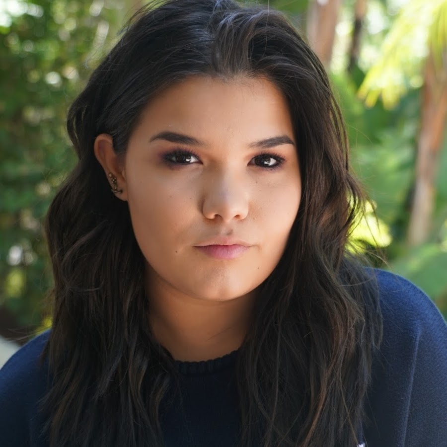 Madison De La Garza YouTube channel avatar