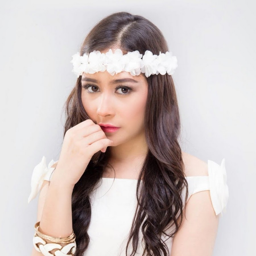 Prilly Latuconsina Avatar canale YouTube 