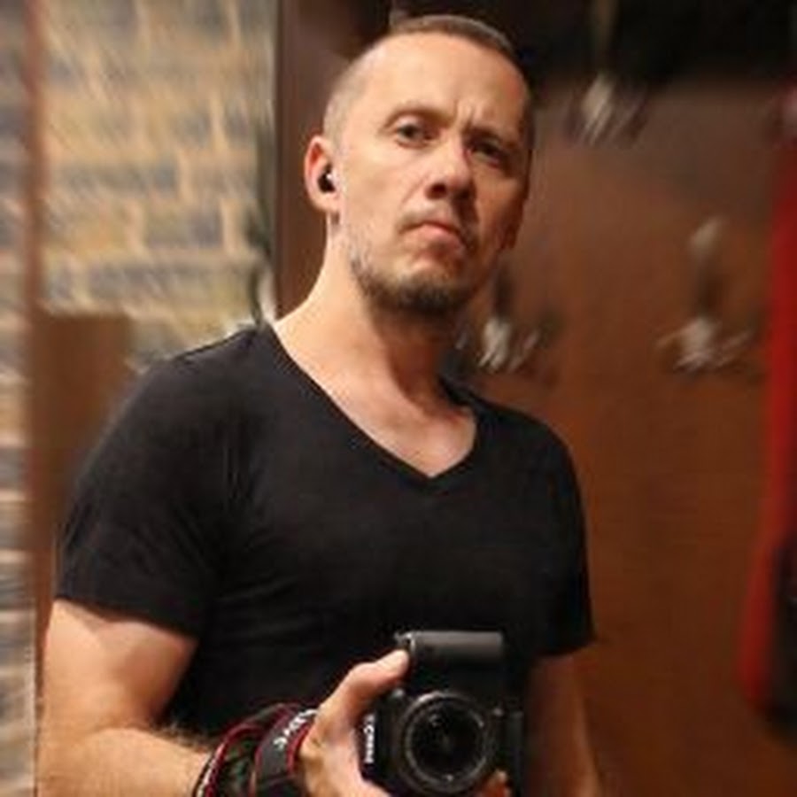 Dj ivan scratchin лето без интернета remix. Иван скретчин 2001. Dj ivan scratchin перестала kazantip. Ivan scratchin' all she wants is. Мумий тролль без интернета.