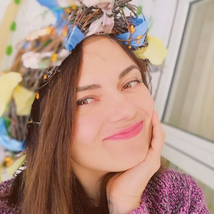 Anastasia Menshenina YouTube channel avatar