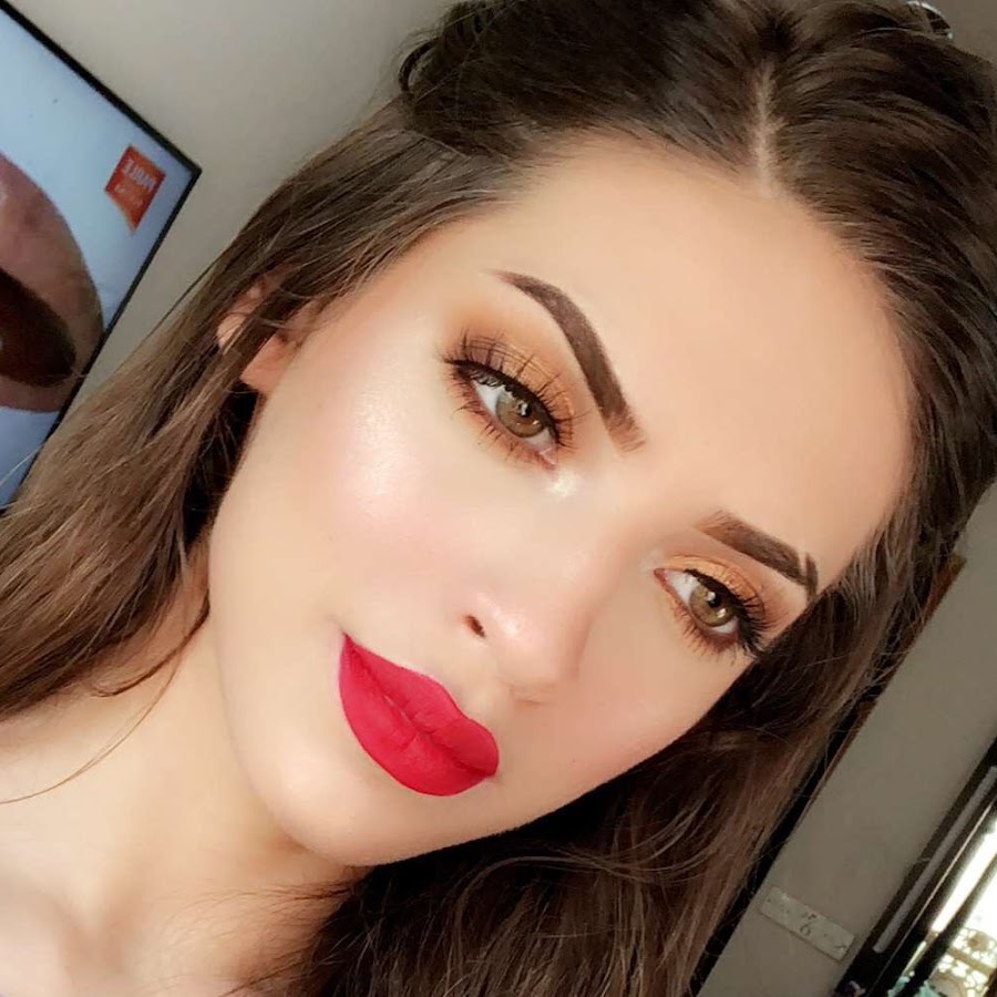 Maroosha's Makeup رمز قناة اليوتيوب